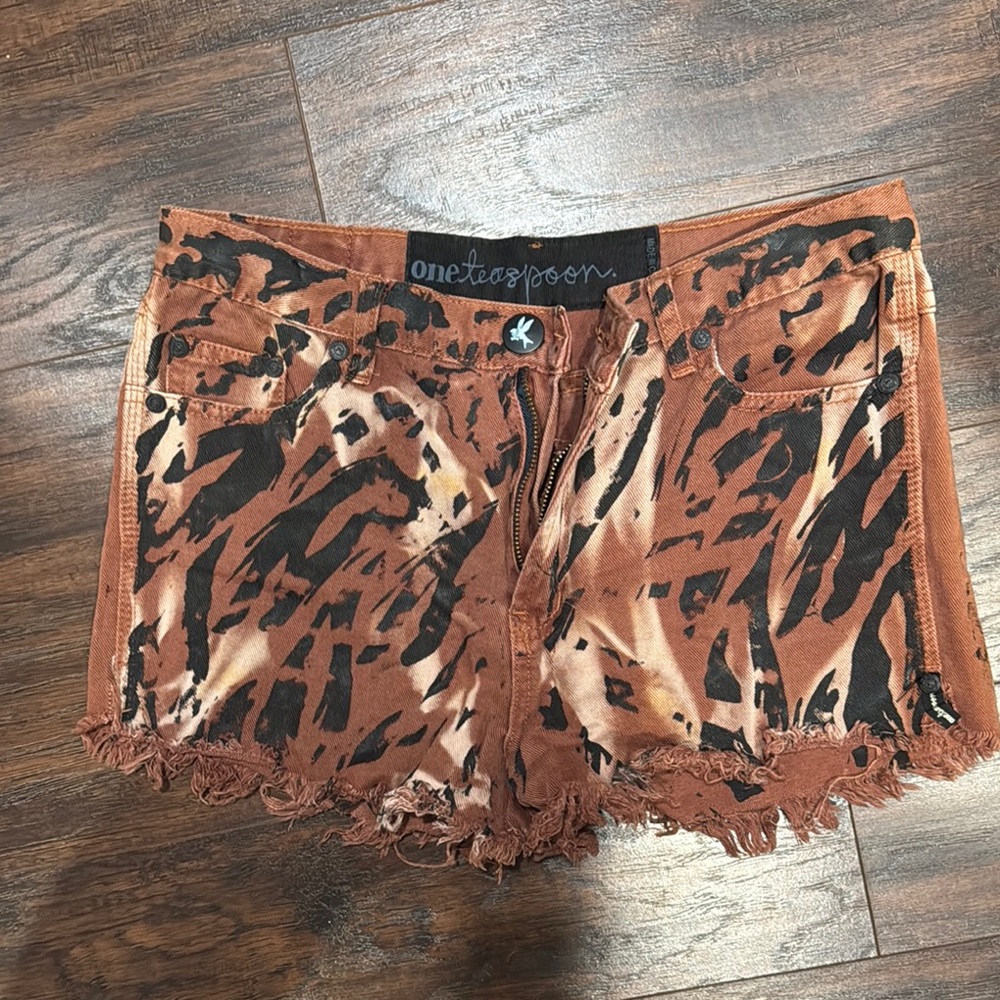 One Teaspoon Women's Brown and Black Shorts